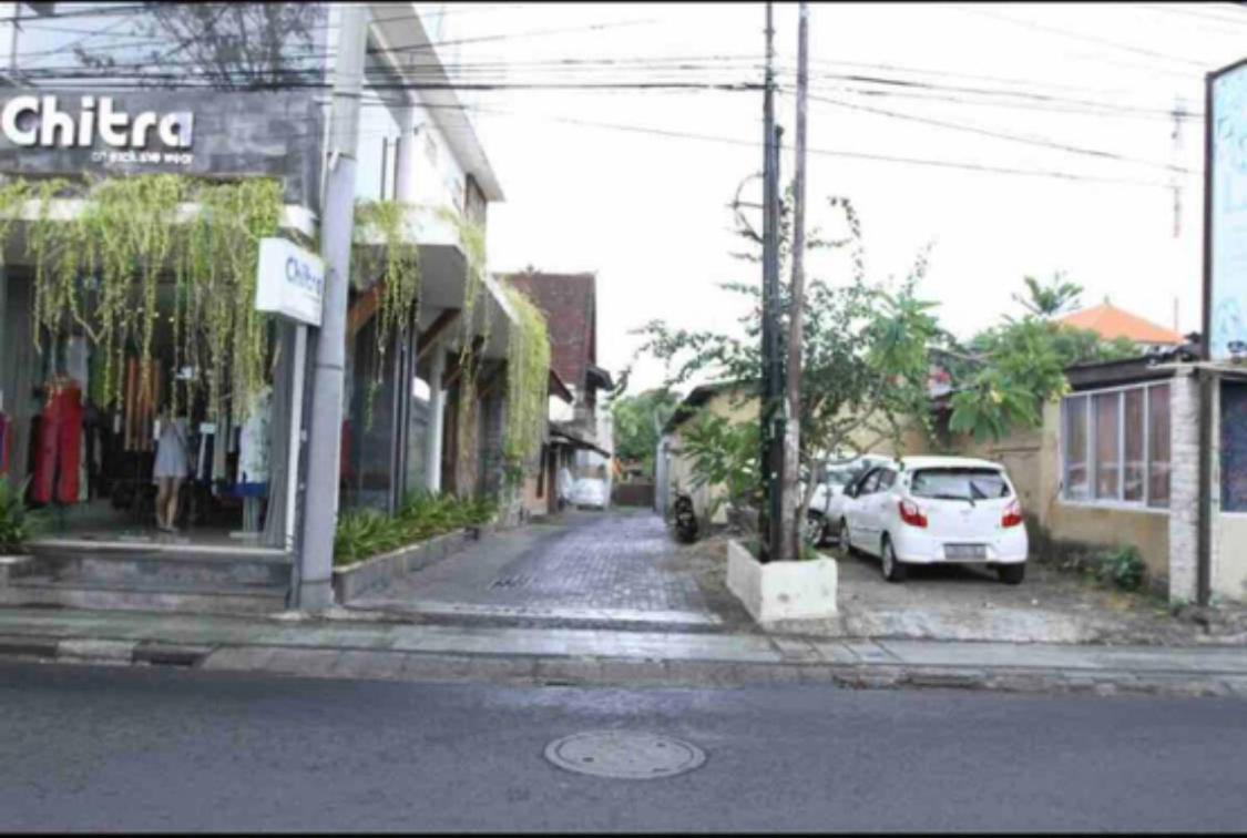 Pili Pili Homestay 6 Legian Exterior foto